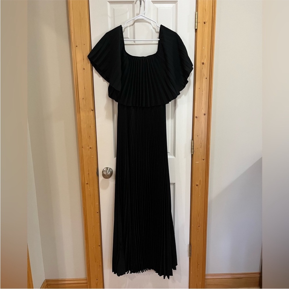 ALTAR’D STATE Elegant Long Black Pleated Maxi Dress - Picture 4 of 10